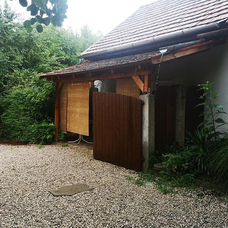 Kuti Vendeghaz Hotel Bakonykuti Exterior foto