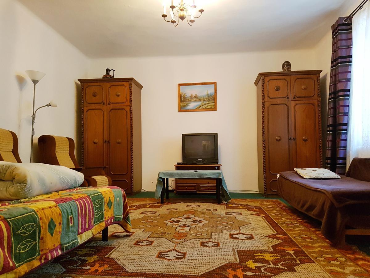 Kuti Vendeghaz Hotel Bakonykuti Exterior foto