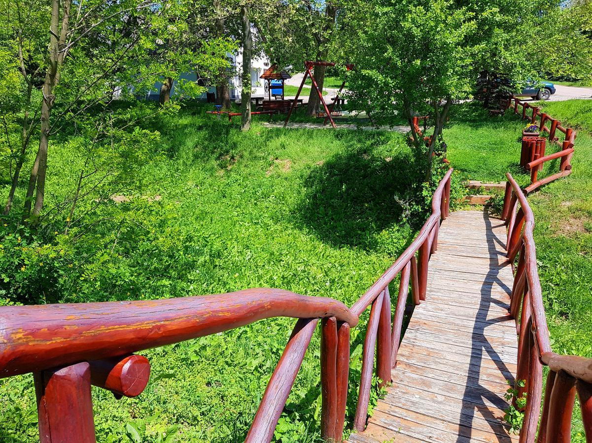 Kuti Vendeghaz Hotel Bakonykuti Exterior foto